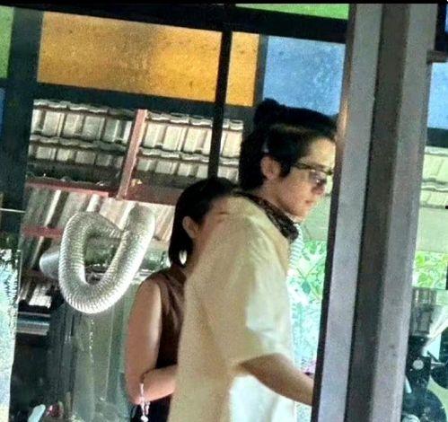 娱乐圈塌房吃瓜爆料,塌房事件频发，吃瓜群众热议不断  第3张