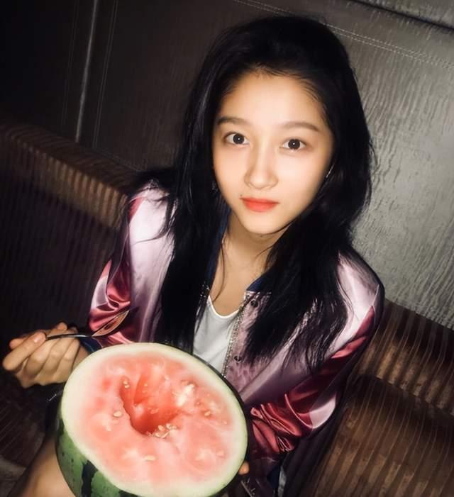 娱乐吃瓜酱拍照技巧,轻松成为拍照达人! 第2张 娱乐吃瓜酱拍照技巧,轻松成为拍照达人! 第2张